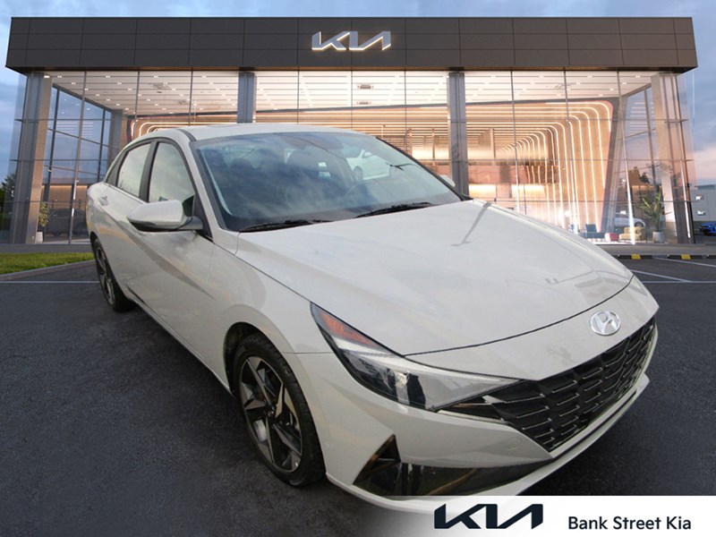 2023 Hyundai Elantra HEV Luxury DCT