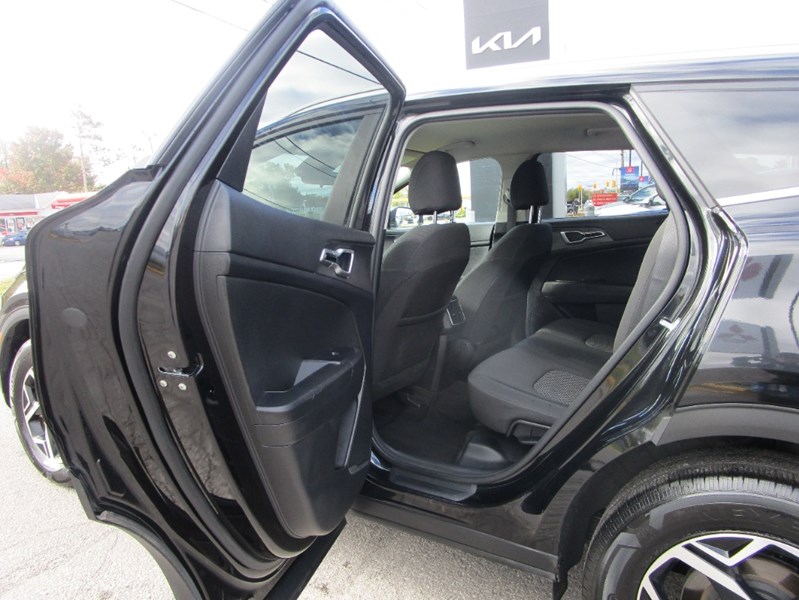 2023 Kia Sportage LX AWD